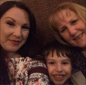 Meet your Posher, Joni